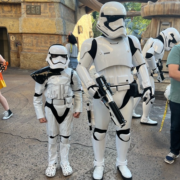 Kids Disney Stormtrooper Costume - White and Black - Picture 2 of 2